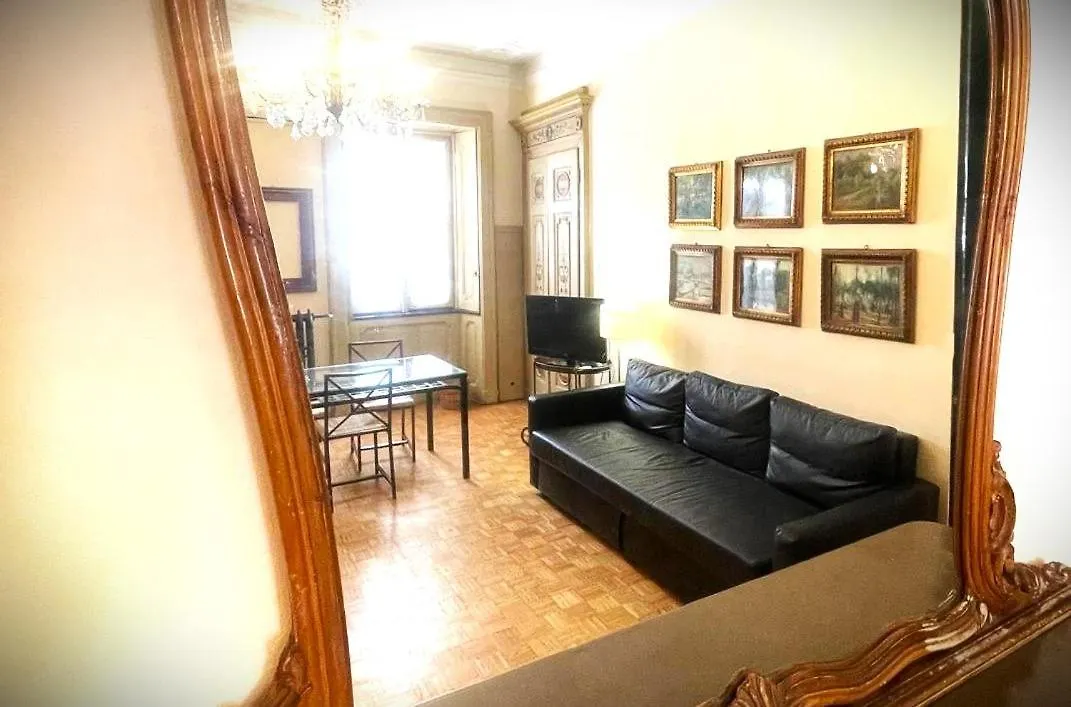 Dhomes Apartments And Rooms - Galleria Gold, Balcony Milan